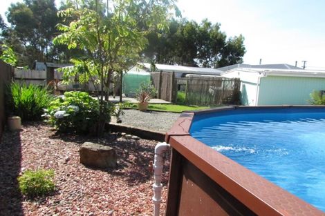 Photo of property in 80 Tararua Road, Levin, 5571