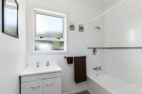 Photo of property in 91 Wood Street, Wainuiomata, Lower Hutt, 5014