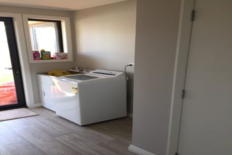 Photo of property in 12c Kayelene Place, Omokoroa, 3114