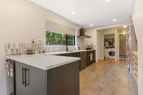 Photo of property in 3 Libra Place, Kawaha Point, Rotorua, 3010