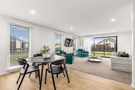 Photo of property in 10 Te Pakiaka Road, Pegasus, 7612