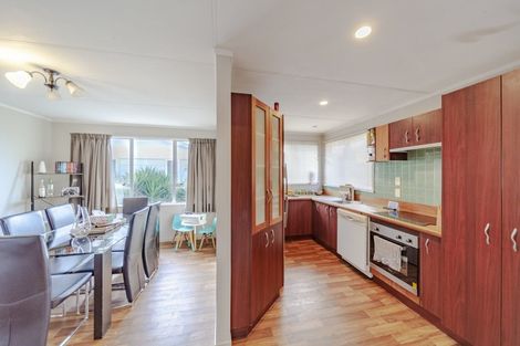 Photo of property in 5 Robinson Crescent, Tamatea, Napier, 4112