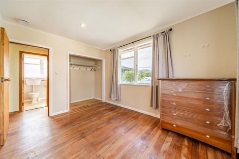 Photo of property in 104 Whites Line East, Waiwhetu, Lower Hutt, 5010