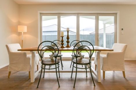 Photo of property in 14 Ruahine Road, Poraiti, Napier, 4112