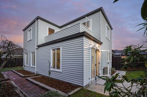 Photo of property in 231a Geraldine Street, Edgeware, Christchurch, 8013