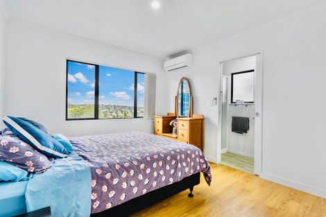 Photo of property in 2/82a Coronation Road, Hillcrest, Auckland, 0627