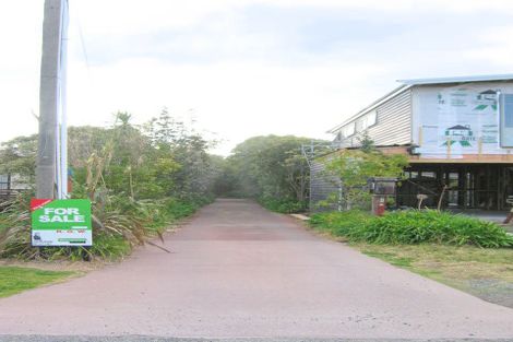 Photo of property in 415a Given Avenue, Whangamata, 3620