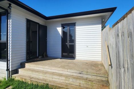 Photo of property in 2 Arnhem Place, Pukekohe, 2120