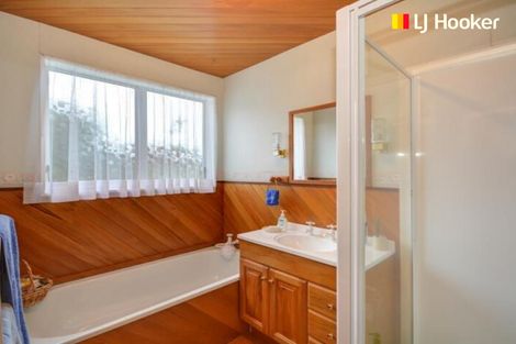 Photo of property in 12 Kinmont Crescent, Kinmont Park, Mosgiel, 9024