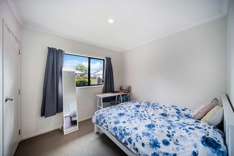 Photo of property in 52c Arimu Road, Papakura, 2110
