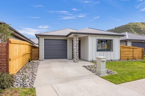 Photo of property in 4 Waitara Street, Taita, Lower Hutt, 5011