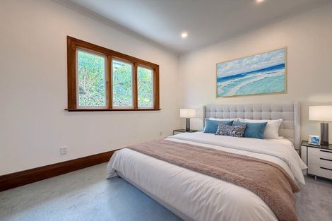 Photo of property in 8 Lower Watt Street, Wadestown, Wellington, 6012