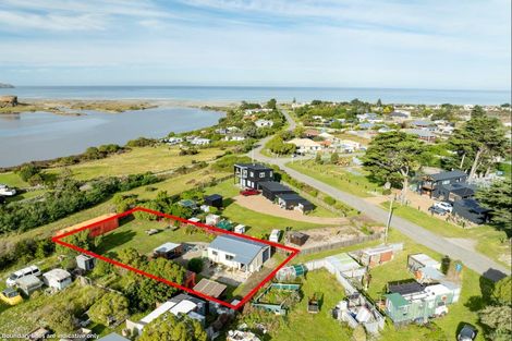 Photo of property in 43 Lake Terrace Road, Little River, 7591