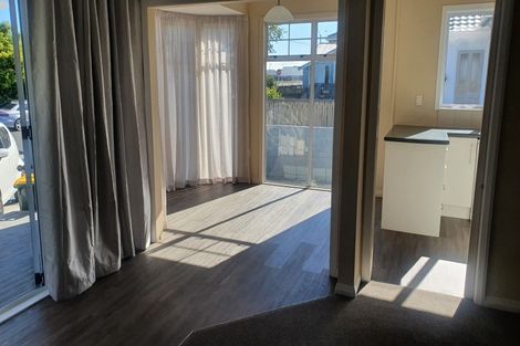 Photo of property in 26 List Street, Welbourn, New Plymouth, 4310