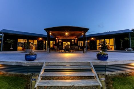 Photo of property in 166 Wairau Road, Kaitake, New Plymouth, 4374