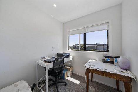 Photo of property in 12 Takahe Drive, Paraparaumu Beach, Paraparaumu, 5032