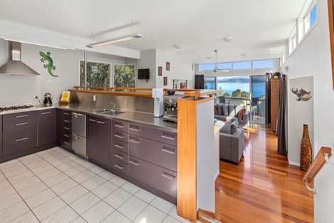 Photo of property in 3a Kaitawa Road, York Bay, Lower Hutt, 5013