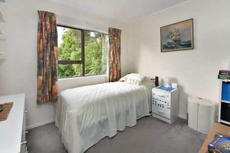 Photo of property in 25 Waiora Road, Stanmore Bay, Whangaparaoa, 0932