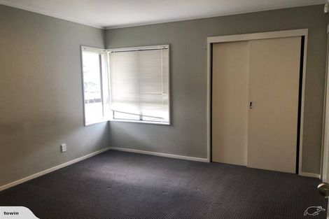 Photo of property in 48 Topliss Drive, Northcross, Auckland, 0632