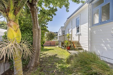 Photo of property in 81 Stanley Street, Berhampore, Wellington, 6023