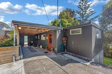 Photo of property in 61 Hillcrest Road, Hatfields Beach, Orewa, 0931
