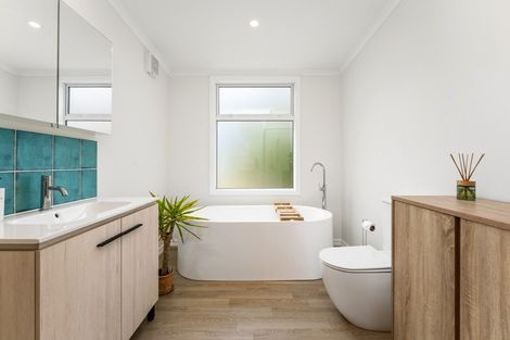 Photo of property in 24 Brighton Road, Green Island, Dunedin, 9018