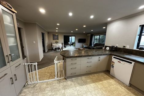 Photo of property in 24 Cleveland Heights, Kelvin Grove, Palmerston North, 4414