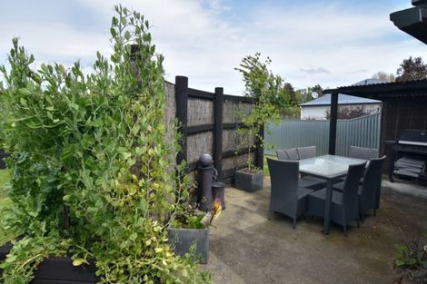 Photo of property in 65 Victoria Street, Carterton, 5713