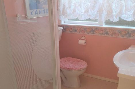 Photo of property in 32 City View Grove, Harbour View, Lower Hutt, 5010