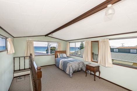 Photo of property in 92 Moana Road, Okitu, Gisborne, 4010