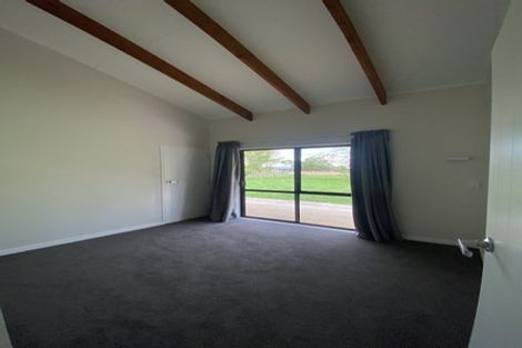 Photo of property in 378 Tararua Road, Levin, 5571