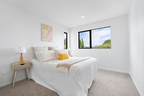 Photo of property in 16 Exmouth Road, Northcote, Auckland, 0627