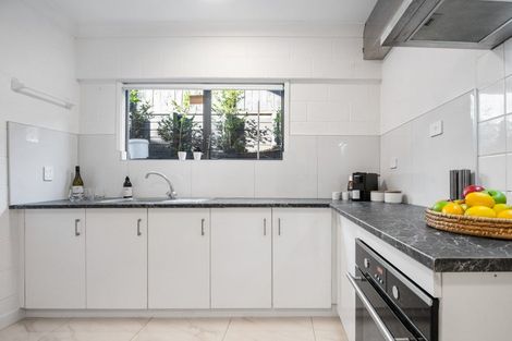 Photo of property in 29a Ngaiwi Street, Orakei, Auckland, 1071