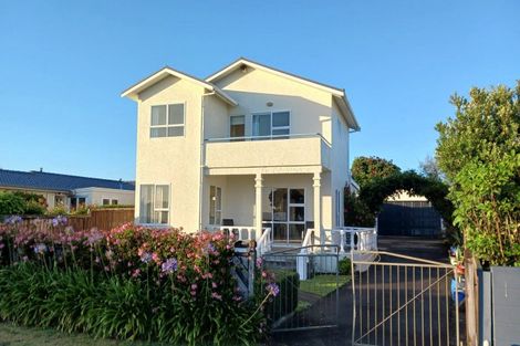 Photo of property in 92 Beach Road, Haumoana, 4102