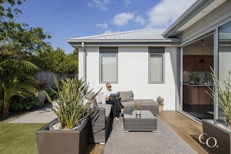 Photo of property in 35 Awatira Drive, Papamoa Beach, Papamoa, 3118