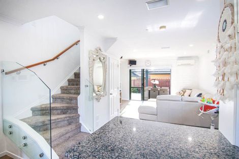 Photo of property in 7 Paloma Court, Hillpark, Auckland, 2102