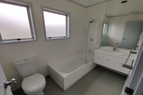 Photo of property in 43 Secretariat Place, Randwick Park, Auckland, 2105