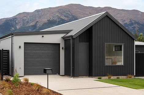 Photo of property in 14 Burdon Loop, Lake Hawea, 9382