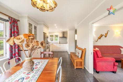 Photo of property in 81 Horoeka Street, Stokes Valley, Lower Hutt, 5019