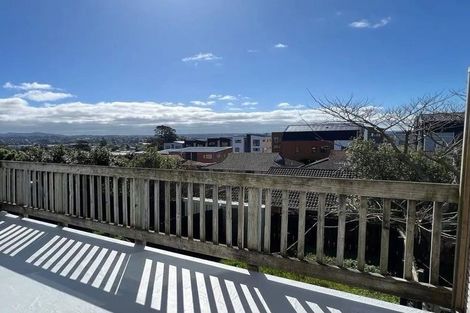 Photo of property in 16/242 Great North Road, Henderson, Auckland, 0612