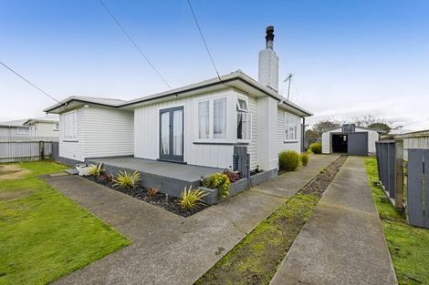 Photo of property in 8 Pacey Avenue, Hawera, 4610