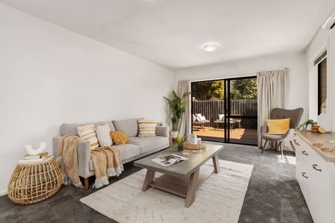 Photo of property in 2/30 Lees Road, Strowan, Christchurch, 8052