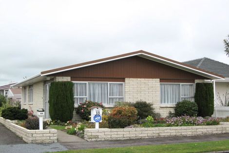 Photo of property in 18 Tainui Street, Welbourn, New Plymouth, 4312
