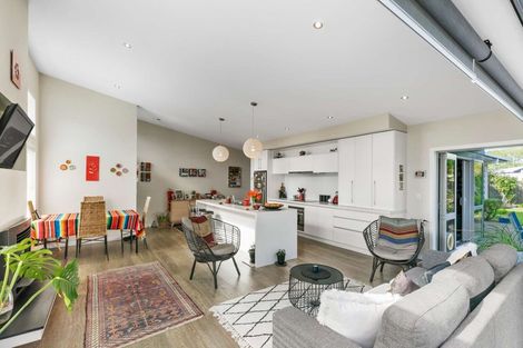 Photo of property in 328 Cook Drive, Whitianga, 3510