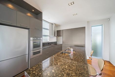 Photo of property in 18 Walter Street, Hauraki, Auckland, 0622