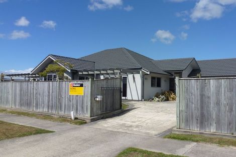 Photo of property in 14 Rosalie Terrace, Kelvin Grove, Palmerston North, 4414