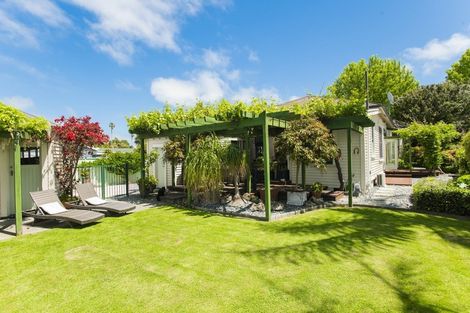 Photo of property in 27 Stout Street, Whataupoko, Gisborne, 4010