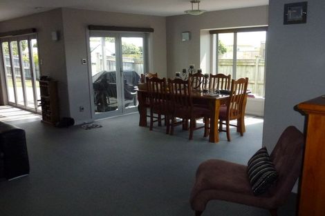 Photo of property in 14 Rosalie Terrace, Kelvin Grove, Palmerston North, 4414