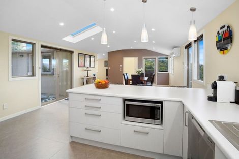 Photo of property in 23 Doris Gordon Crescent, Crofton Downs, Wellington, 6035