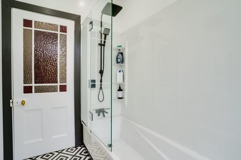 Photo of property in 15 Glenross Street, Glenross, Dunedin, 9011